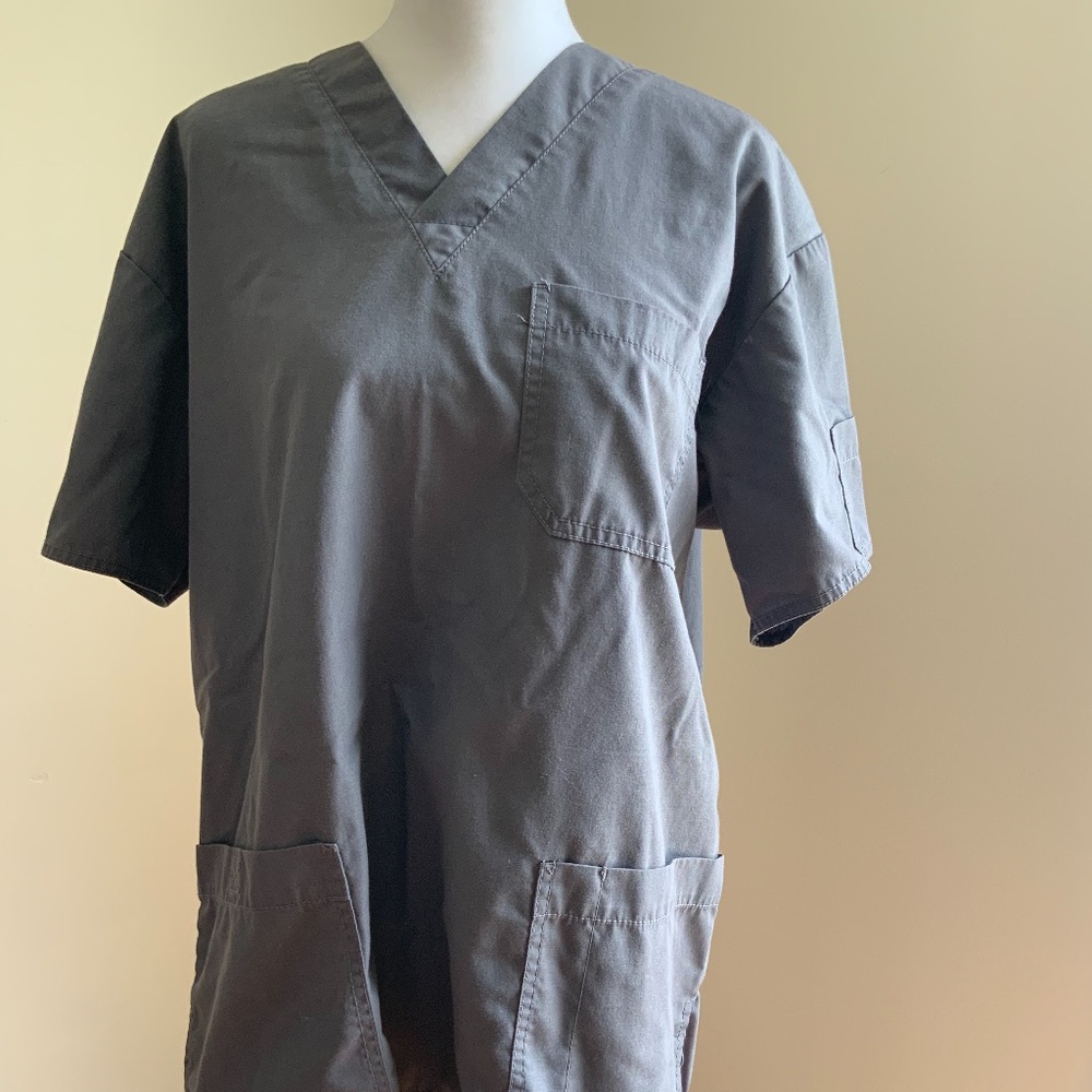 Dickies grey scrub top size M